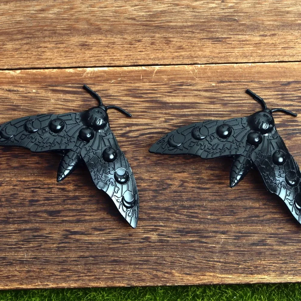 กิ๊บติดผมรูปแมลงเม่าแบบกอธิคสำหรับผู้หญิง 2 ชิ้น – เครื่องประดับผมโลหะวินเทจสีดำ เหมาะสำหรับวันฮาโลวีน คอสเพลย์ และชุดแฟนซี