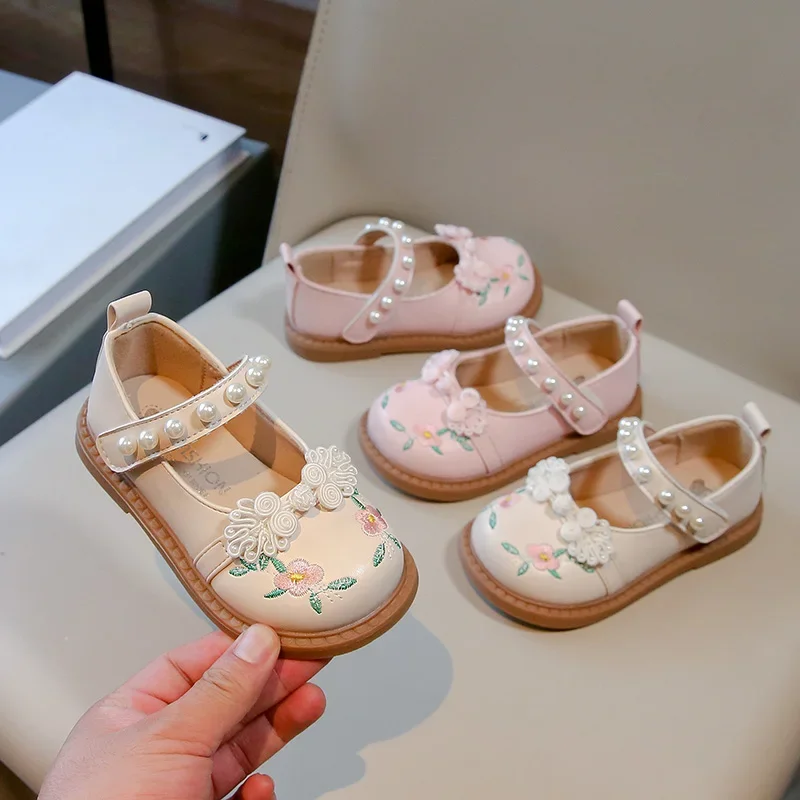 Girls Leather Shoes 2024 Spring Autumn Baby Girl Shoes 1 To 2 Years Chinese Style Embroidered Soft Sole Anti Slip Princess Shoes