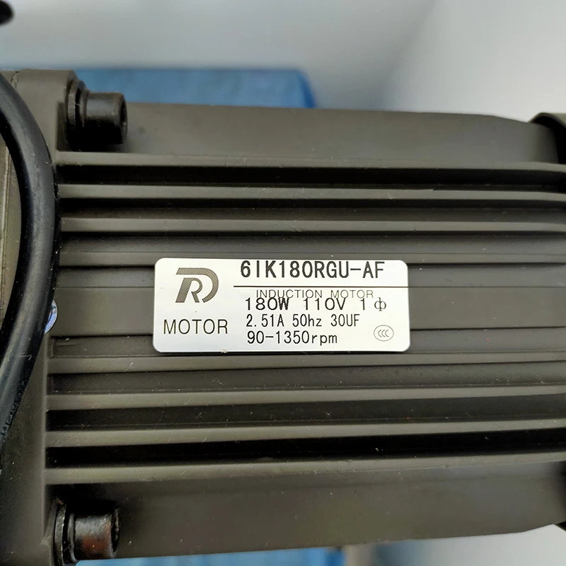 آلة تعبئة معجون هوبر الخلط على شكل حرف U آلة تعبئة الشوكولاتة بزبدة الفول السوداني والشوكولاتة