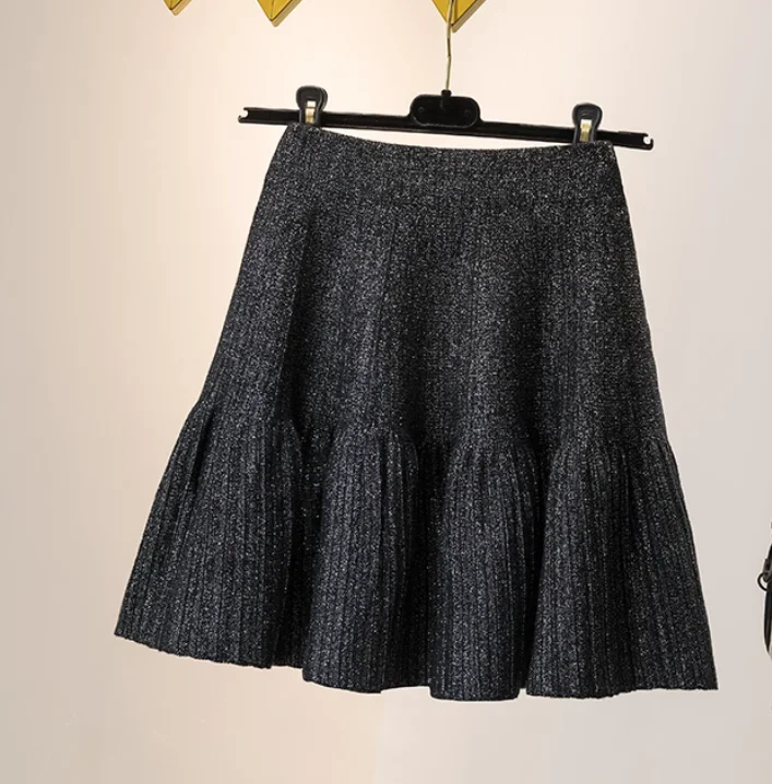 Womens Autumn 2025 New Fashion Korean High Waist Simple Knitted Skirt Loose and Versatile A-line Age Reduction Black Skirts