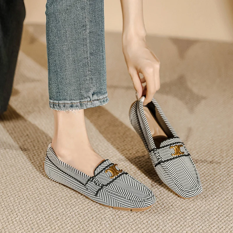 

Women's Knitting Square Head Flat Shoes Soft Sole Comfortable Anti slip Casual Bean Causal Shoes 2024 Fashion New Spring