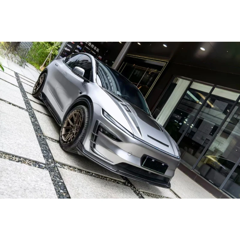 High Quality Dry Carbon‑Fiber Engine Hood, Auto Exterior Accessories 2025‑2026 Models