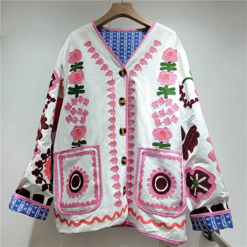 Clothland Women Sweet Floral Loose Jacket V Neck Long Sleeve Pocket Lace Female Retro Fashion Coats Mujer CB435