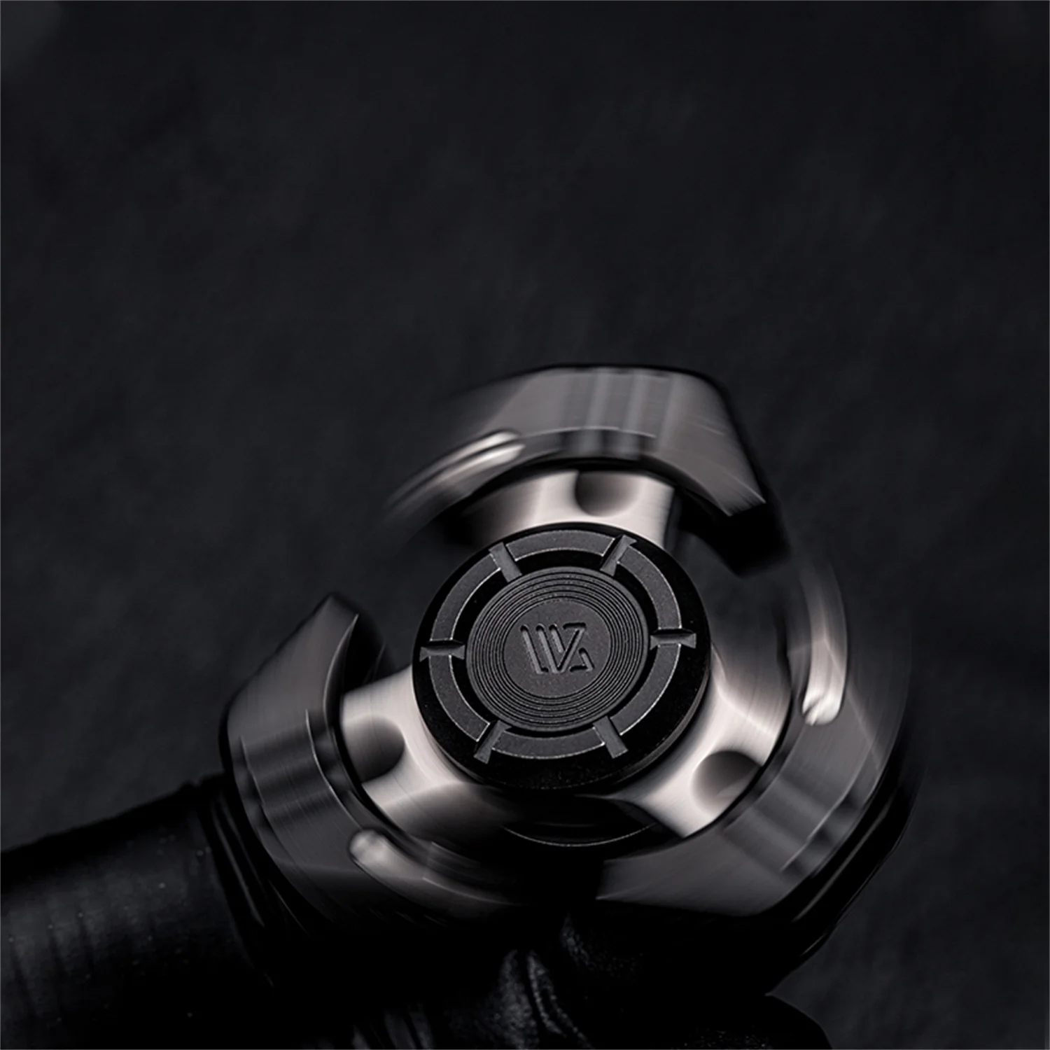 WANWU EDC MINI Stainless Steel Fingertip Gyro Decompression Toy Fidget Spinner Black Tech Gift