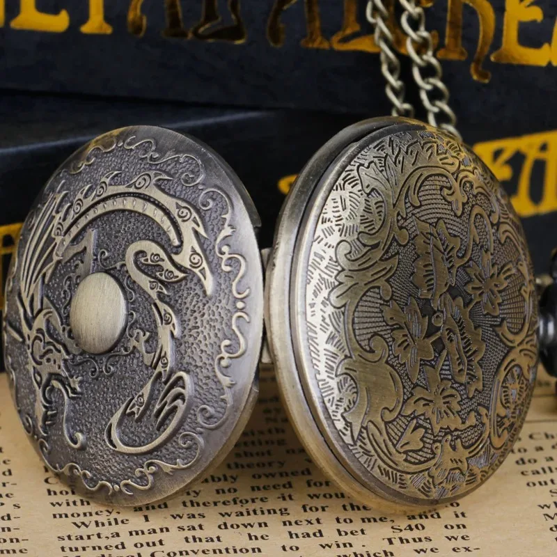 빈티지 청동 석영 주머니 시계 양각 드래곤 패턴 장식 청동 펜던트 시계 여성을위한 절묘한 선물 남성
