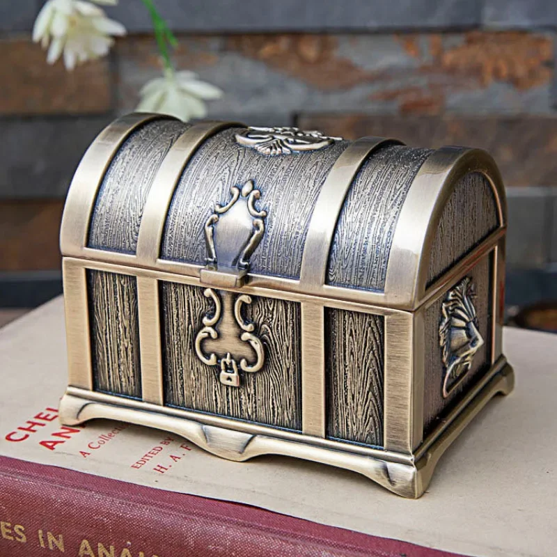 Size M Vintage Jewelry Box Pirate Treasure Chest Gift Storage Case Necklace Pendant Packing Box Antique Retro Box