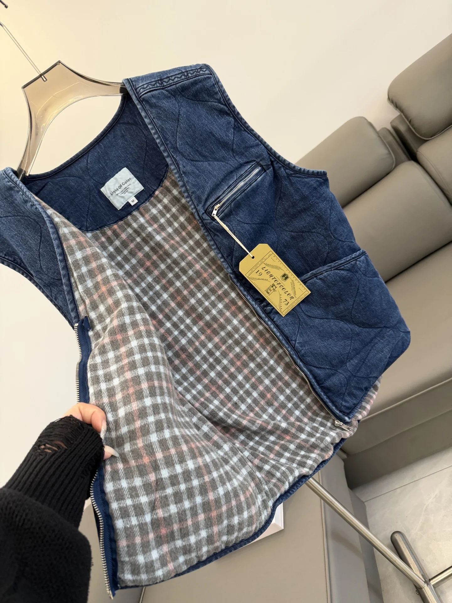 

American Retro Thiened Denim Vest Men's Warm V-ne Cotton Insertion Autumn Winter Casual Faion Youth Sle Pure Color