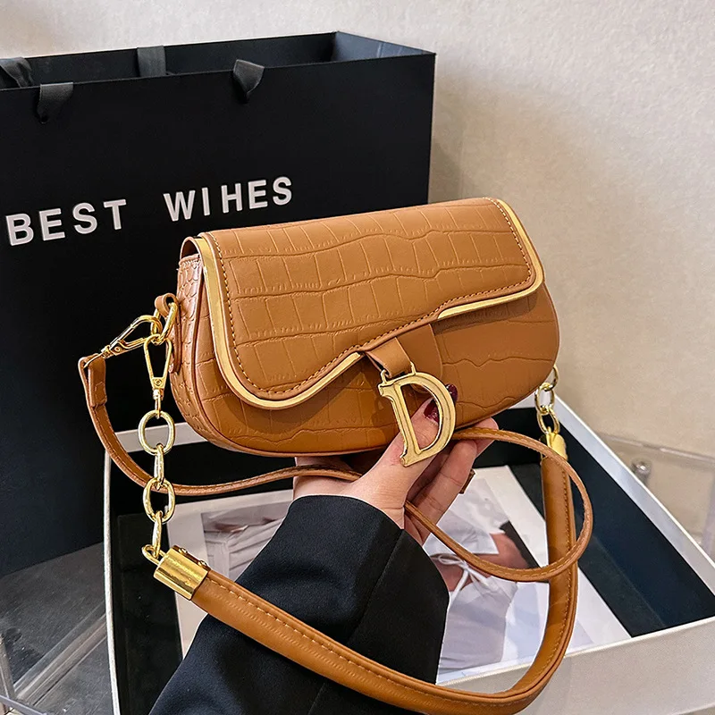 

2023 new designs mini women shoulder bag solid PU girlfriend gift crossbody bag luxury fashion brand small versatile bags