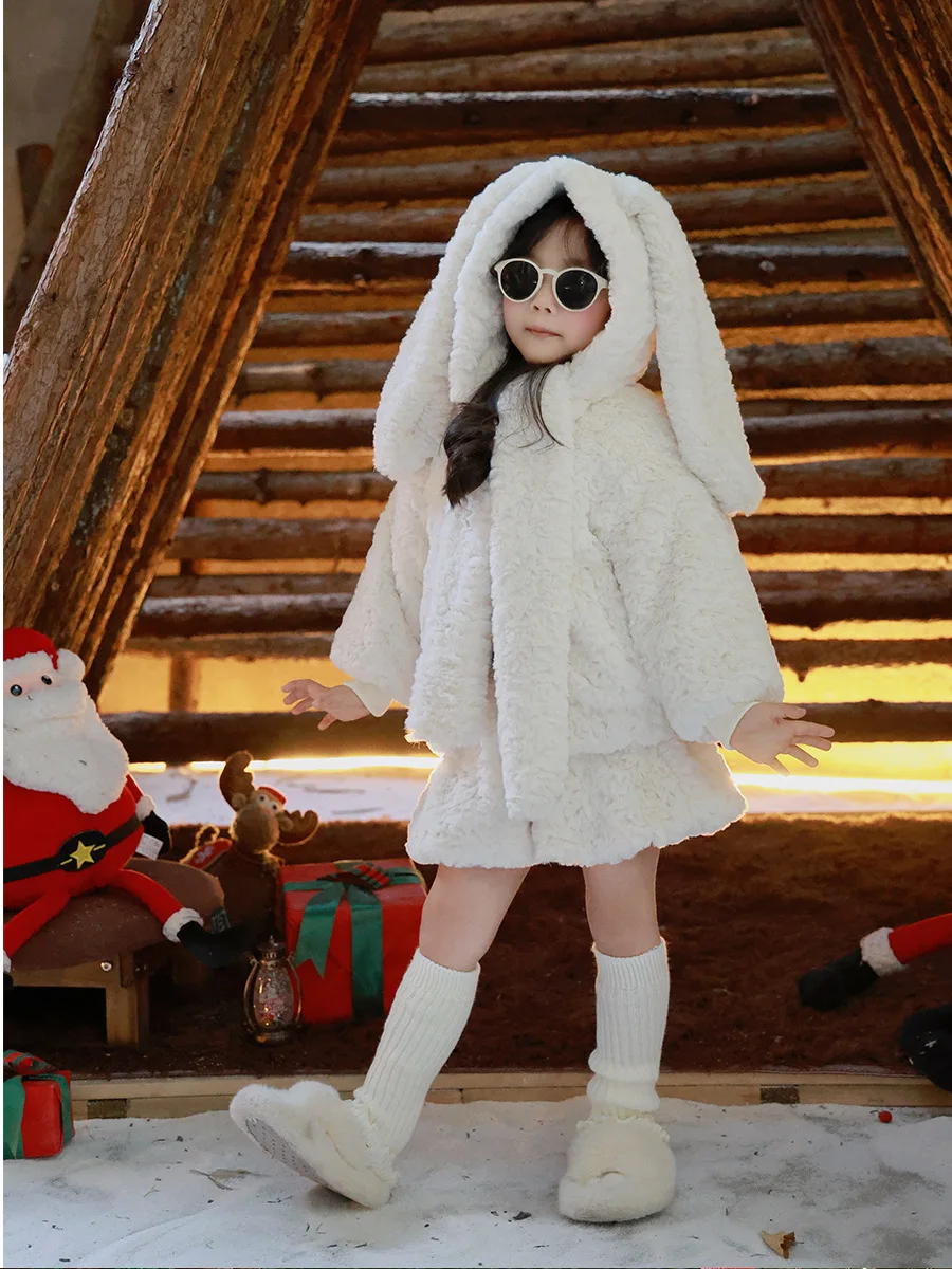 

Baby Girls Sets Cute Hooded Lamb Wool Thicken Coats Skirts 2025 Winter New Korean Style Childrens Two Piece Sets