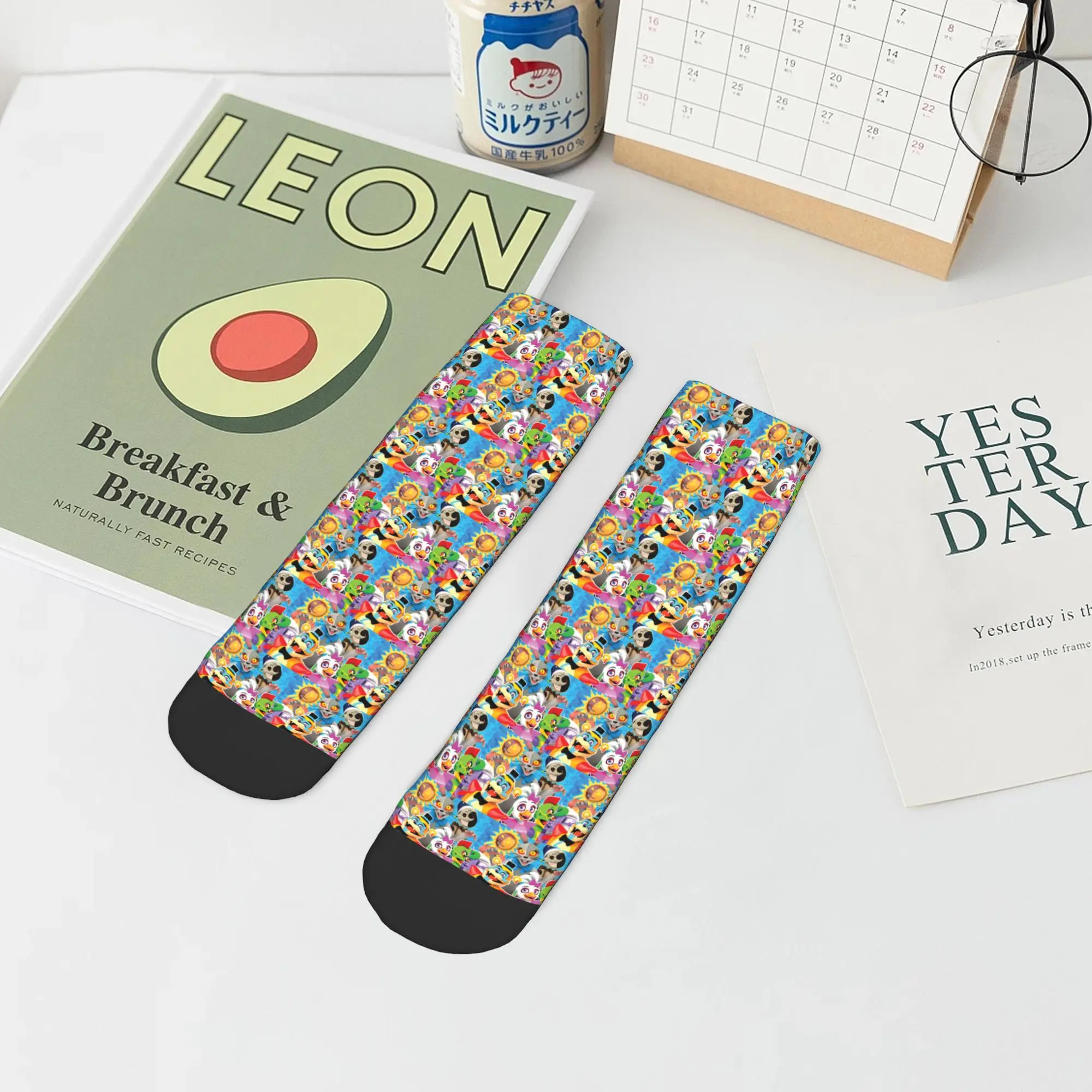 All Seasons Five Nights- at Freddy's Glamrock Freddy Socks Harajuku Sport Middle Tube Socks Soft Fashion Stockings for Men Women