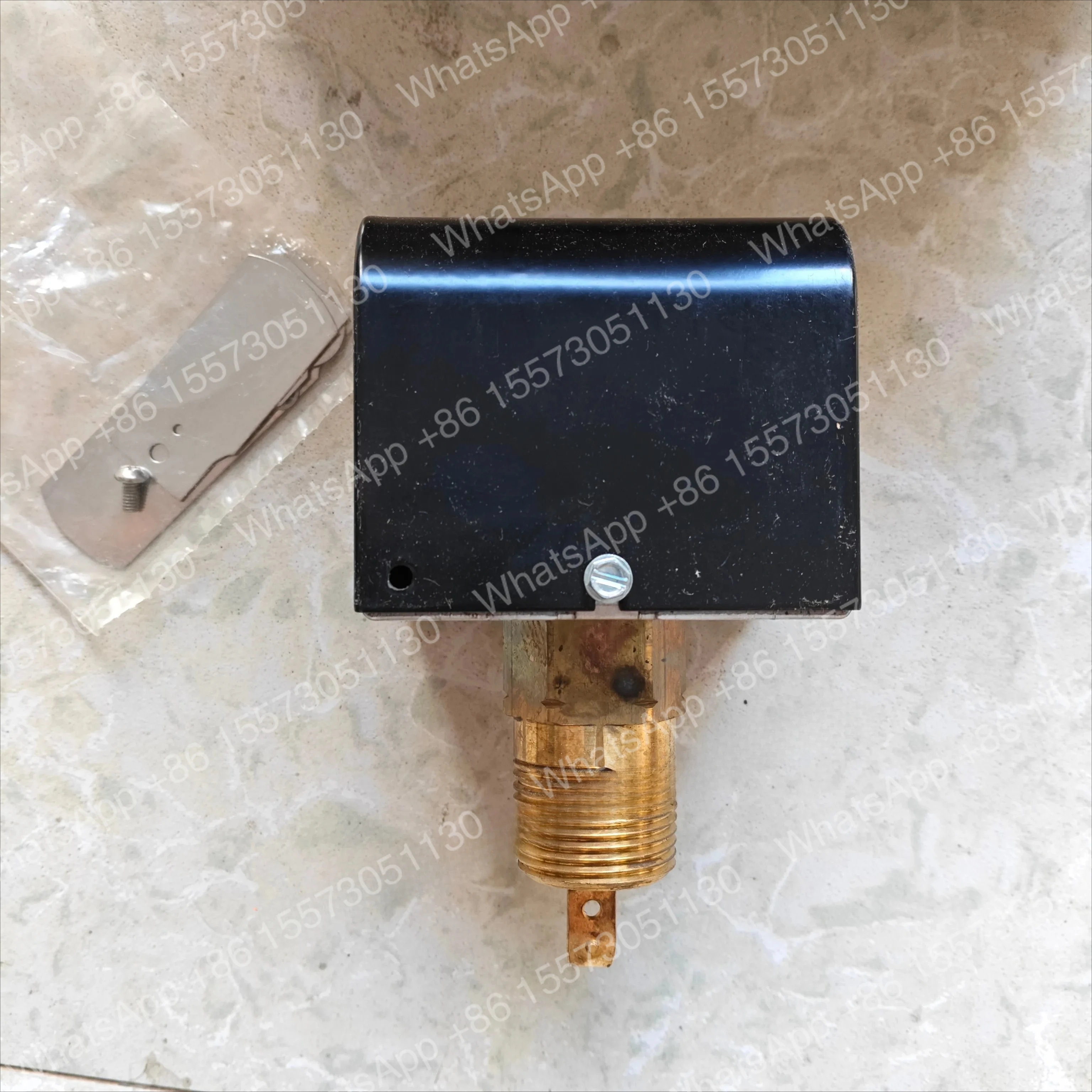 flow switch FS4-3J, compatible with FS4-3J.