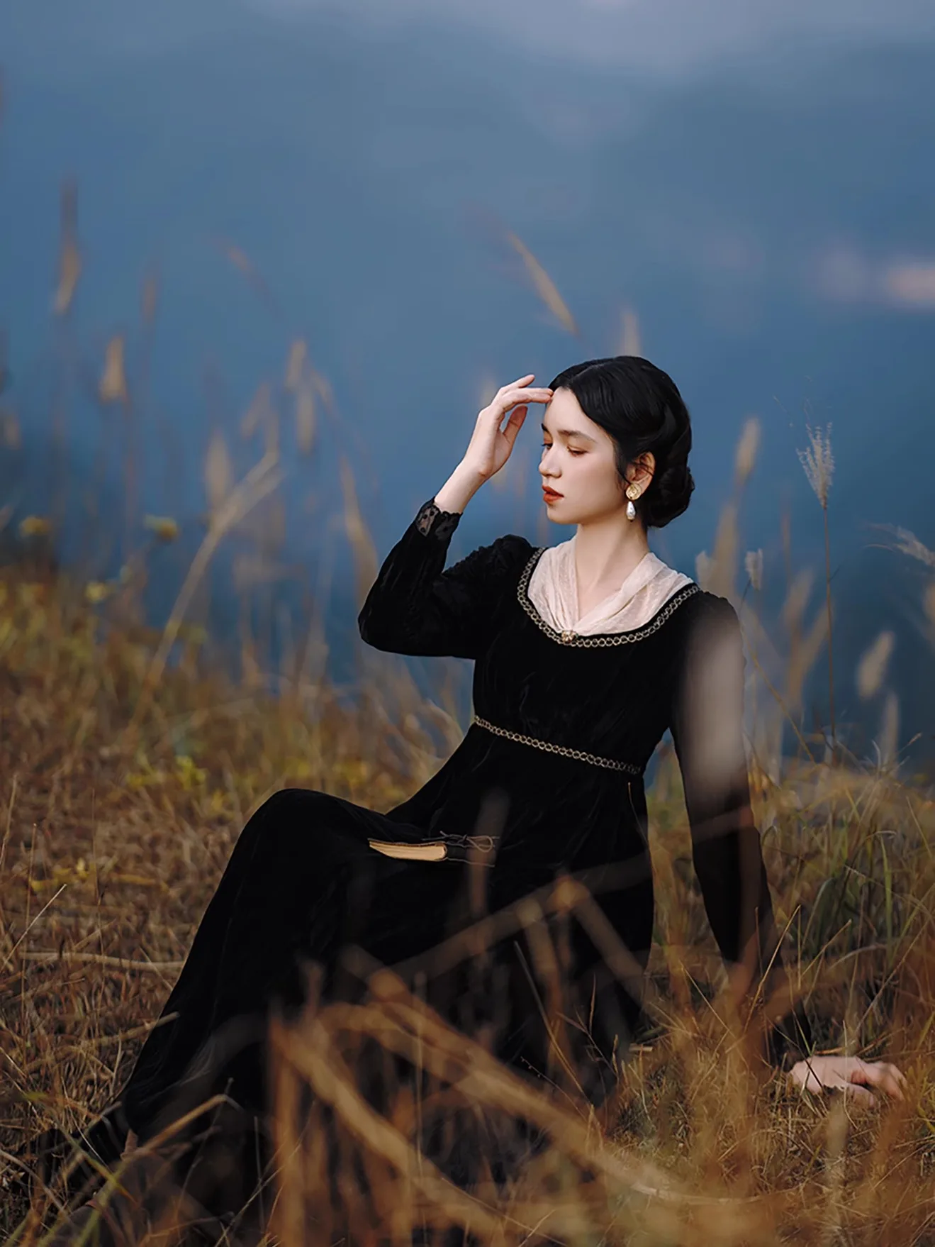 TIYIHAILEY terciopelo primavera otoño mujer vestido negro manga larga largo Maxi señoras S-XL Vintage cintura alta 2025 Patchwork cuello en V