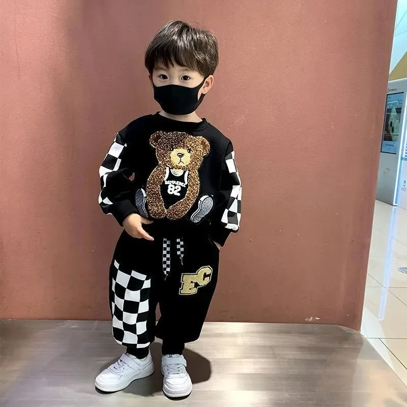 2025 New Boys' Baby Spring and Autumn Hoodie Set Children's Pi Shuai Children's Wear Small Bear Round Neck Two Piece Set