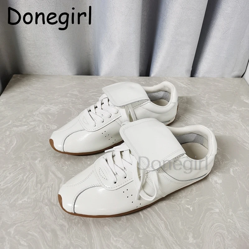 Casual Sneakers Woman Lace Up Round Toe Comfort Run Shoes Female Autumn Cow Leather Flat Walk Shoes Outdoors Women Sports Shoes