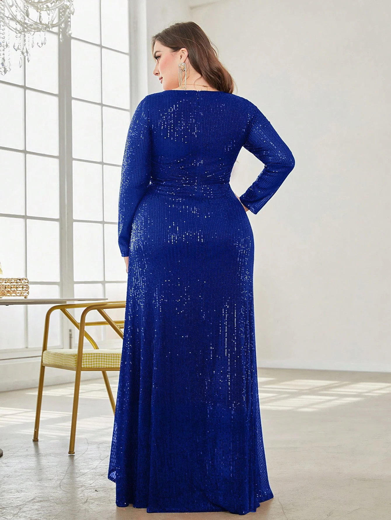 Plus Size Luxury V-Neck Long Sleeves Sequins Evening Dresses Women Elegant Party Maxi Cocktail Graduation Gowns image 2