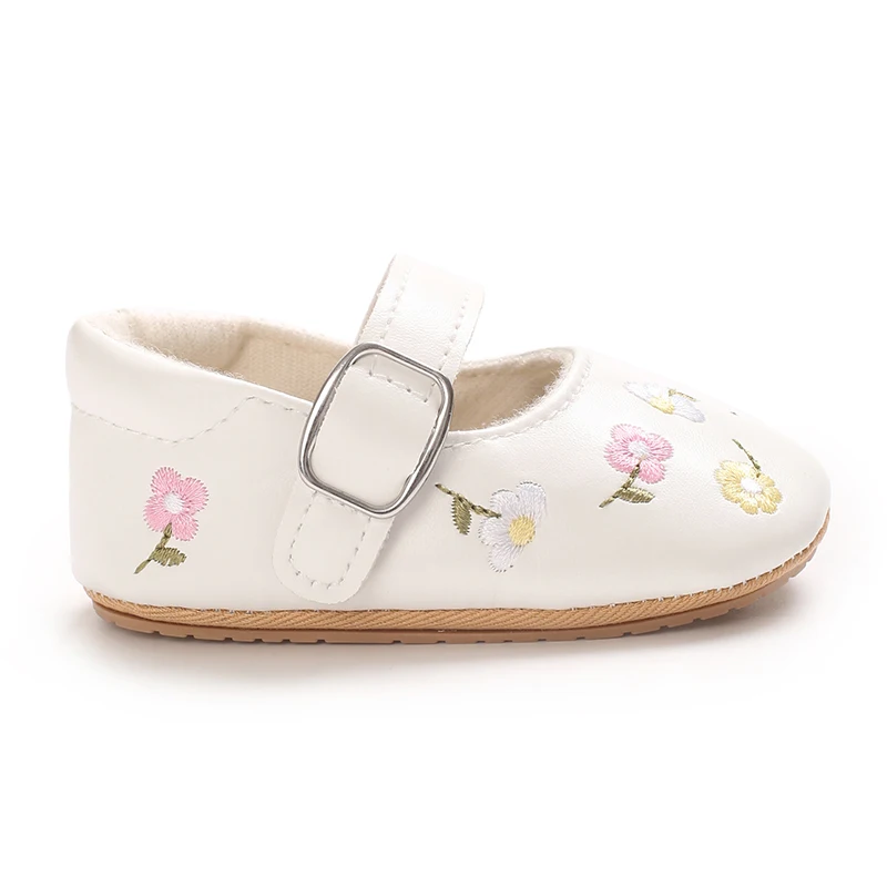 Nieuwe Baby Meisjes Schoenen Geborduurde kleine bloemen Feestjurk Eerste Walker Antislip Antislip Rubberen Zool Zuigelingen meisje Wieg Schoenen