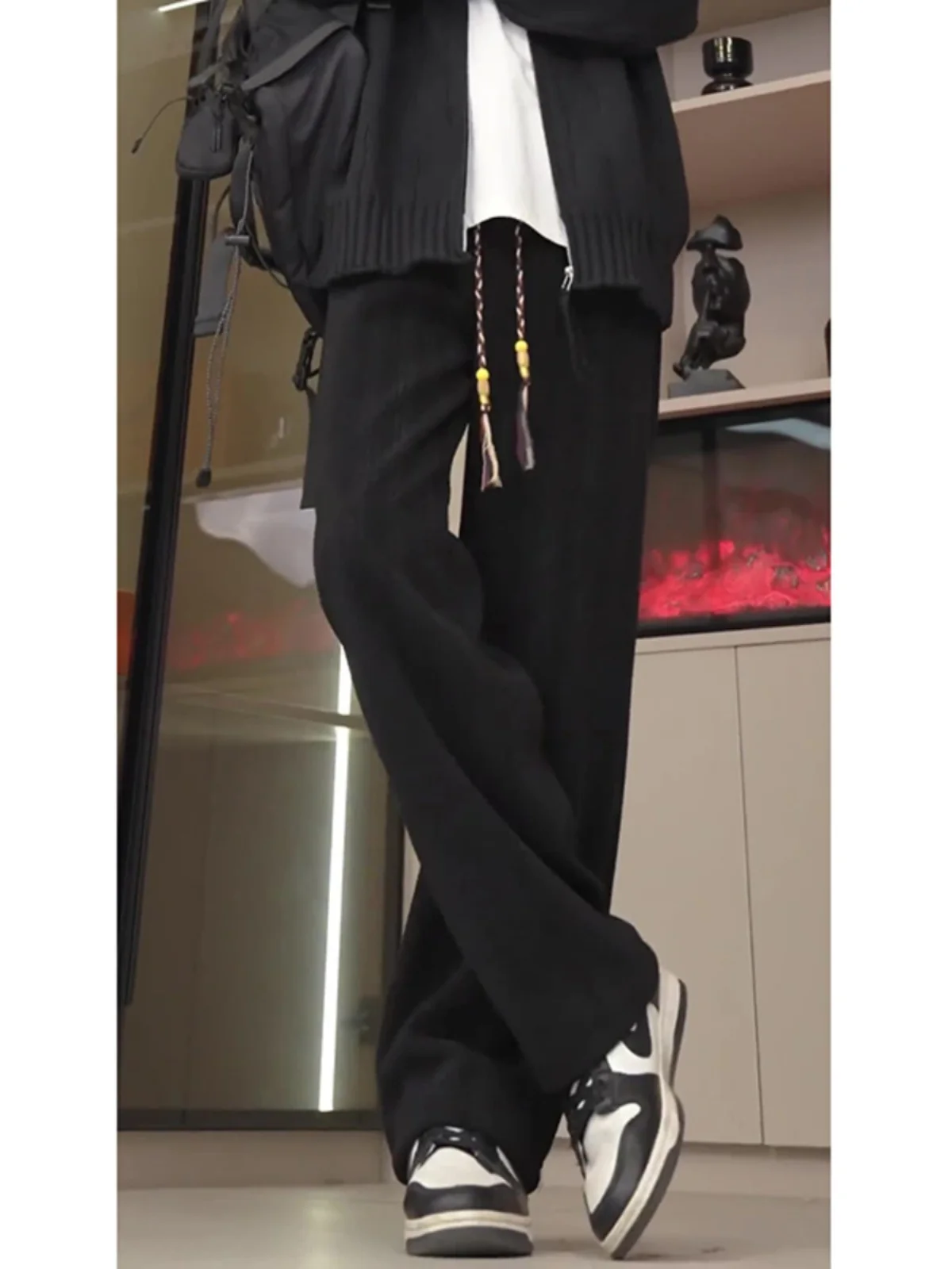 

Men's Fleece Lined Straight Leg Pants Black Lightweight Winter Casual Trousers Breathable Comfortable Polyester Fiber