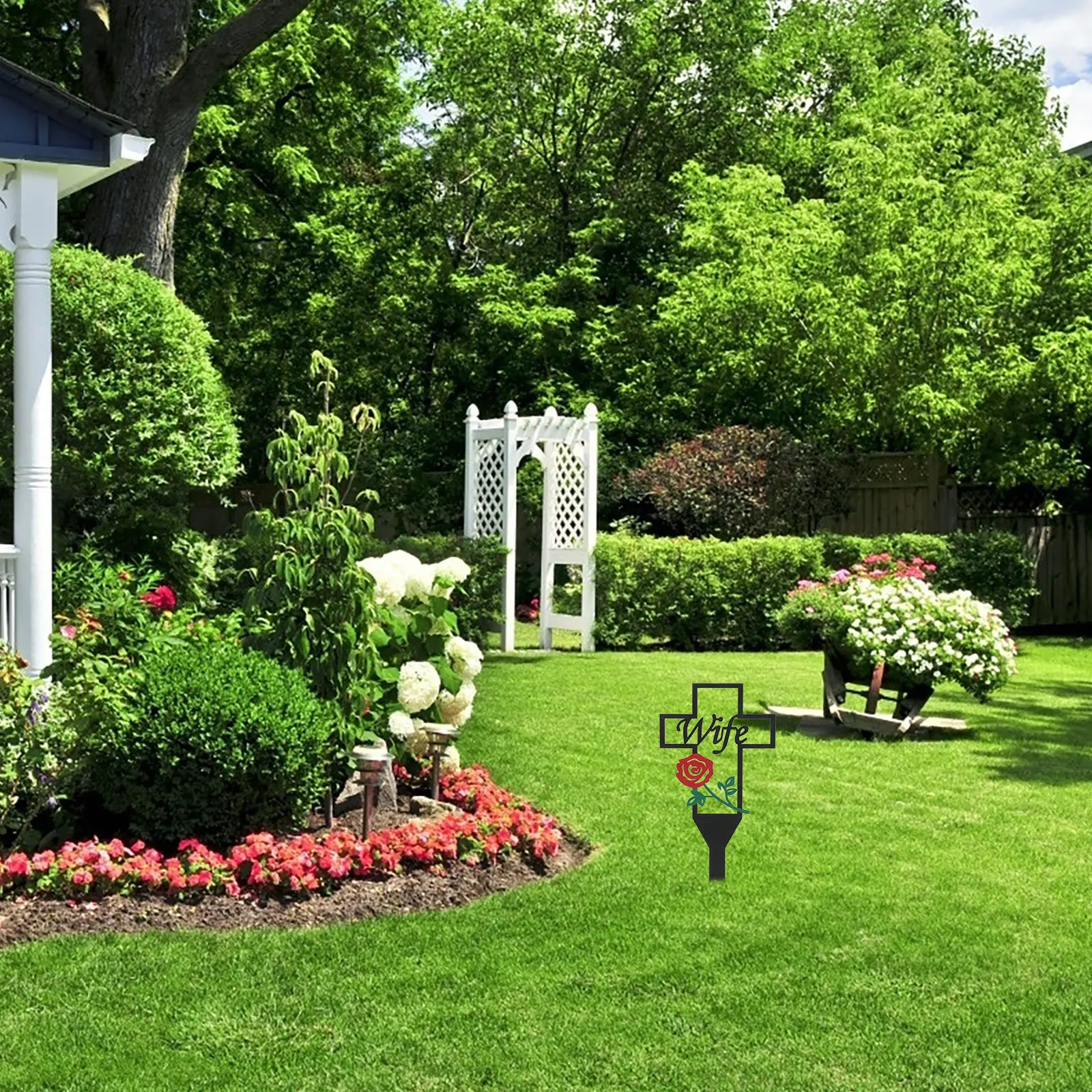 

Cemetery Memorial Cross Stake Metal Durable Grave Marker Cross Yard Decoration for Wife Grave Garden Yard Signs