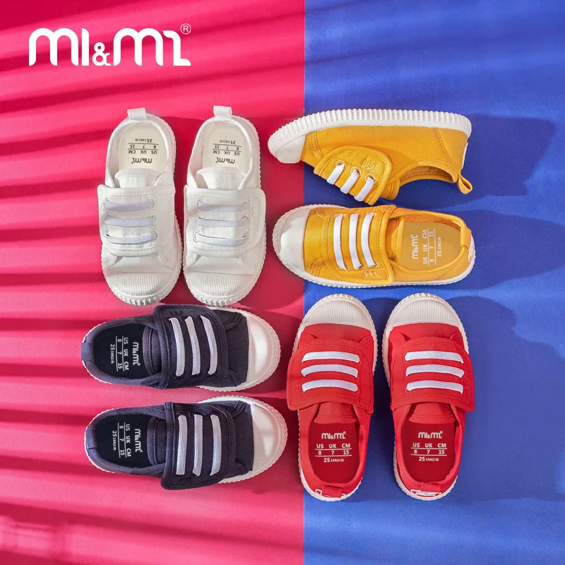 

M1&M2 Unisex 2025 New Indoor Girls Canvas Shoes Soft-soled Children Running Sports Small White Shoes Kid's Breathable Sneakers