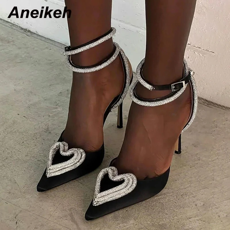 Aneikeh Landebahn Stil Glitzer Strass Frauen Pumps Kristall Herzform Schnalle Sommer Dame High Heels Party Mode Abschluss ball Schuhe