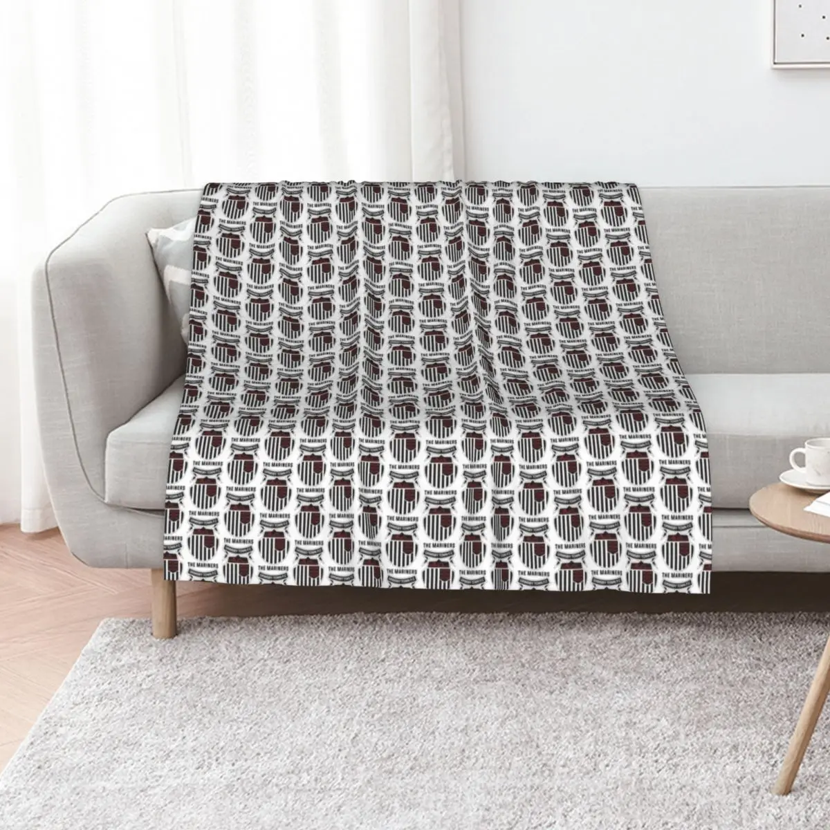 

Grimsby Town [the mariners] Throw Blanket Cozy Napping Blanket Gift for Mom Dad