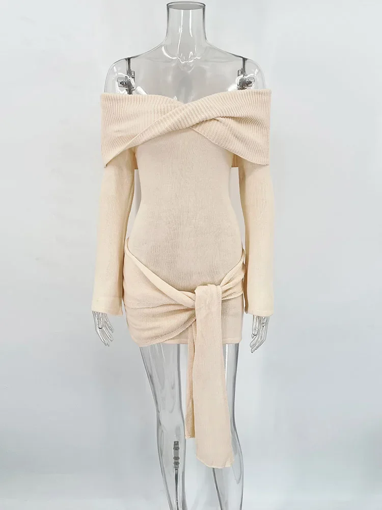 

Женское элегантное вечернее платье 2026 года: облегающее трикотажное мини-платье с открытыми плечами, асимметричным подолом и шнуровкой