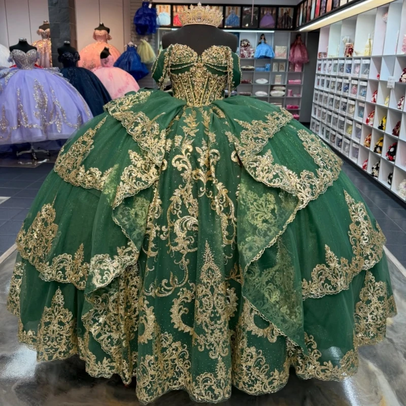 

Green Shiny Princess Sweet 16 Dress Quinceanera Dresses Gold Applique Lace Beading Crystal Bow Corset Tull Party Birthday Vestid