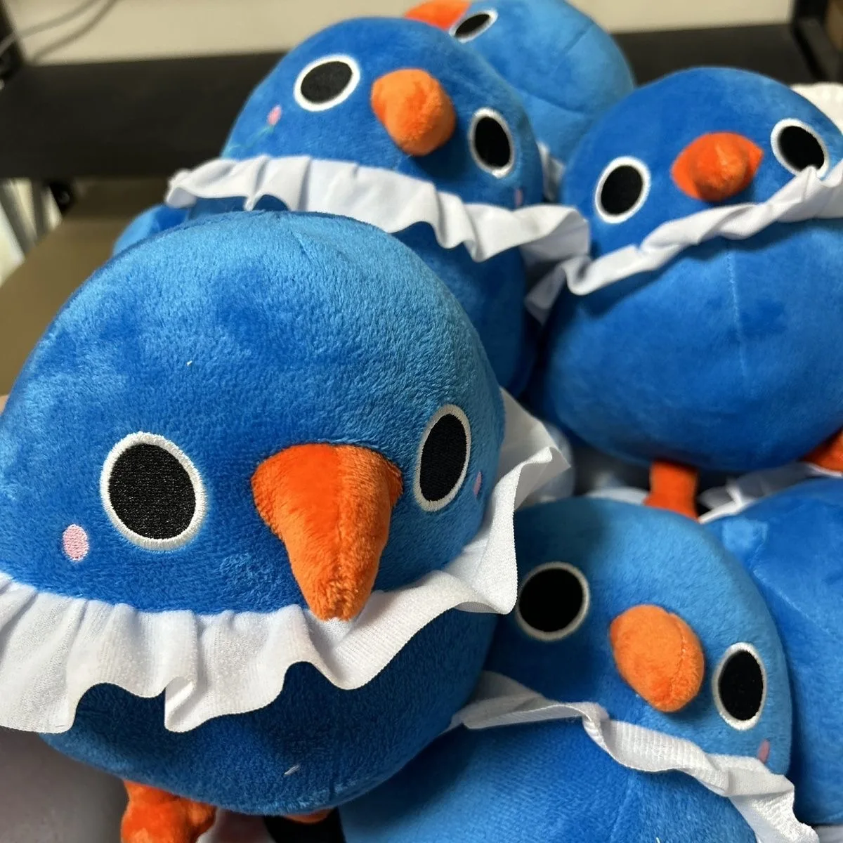 20cm 좋은 파란색 까마귀 사랑과 심우주 스타일러스 화난 작은 눈사람 토끼 공 인형 귀여운 코스프레 봉제 인형