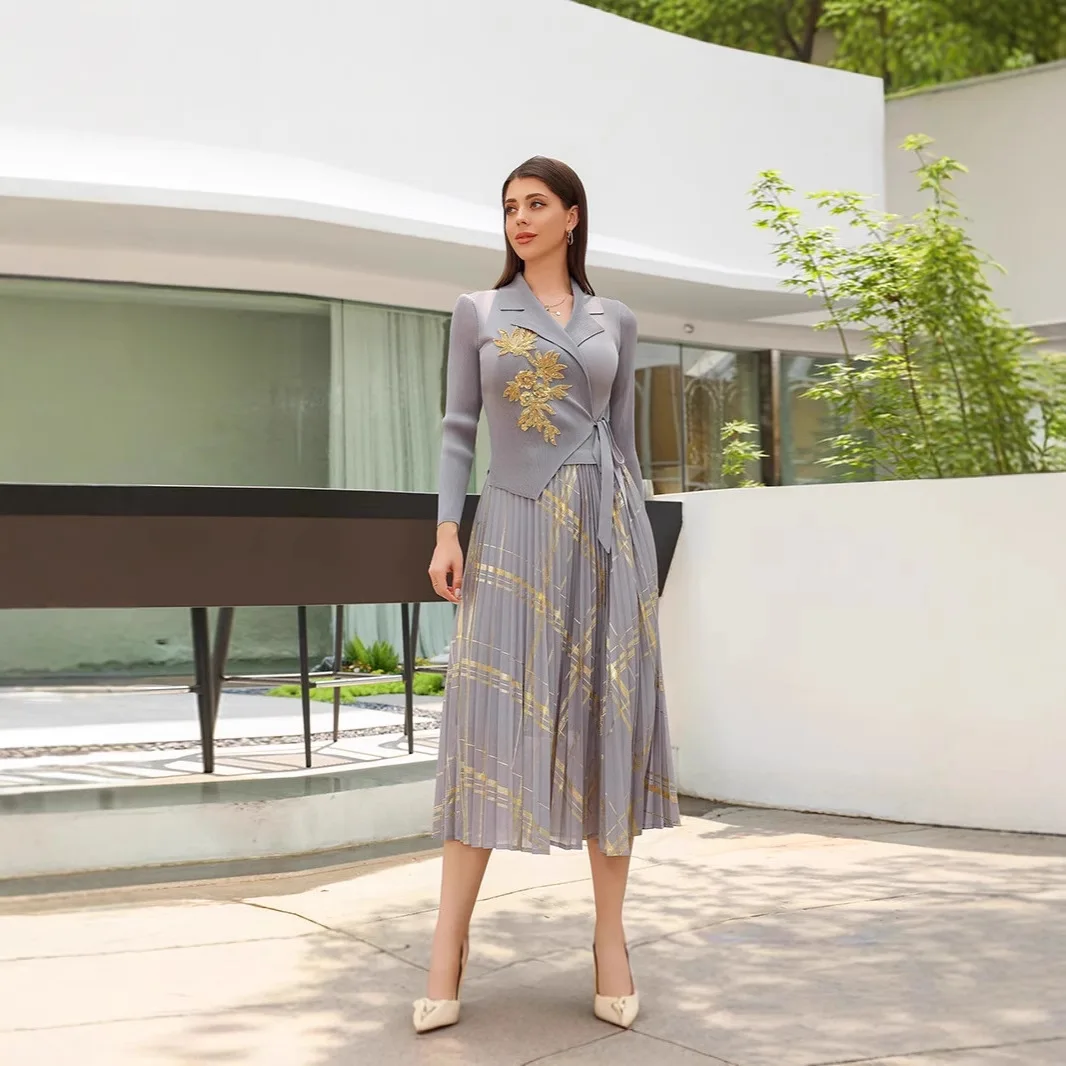 

Miyake Pleated A-line Dress 2025 New Style Suit Collar Fashion Mid To Long Style Waist Cinching Slimming Folds Skirt