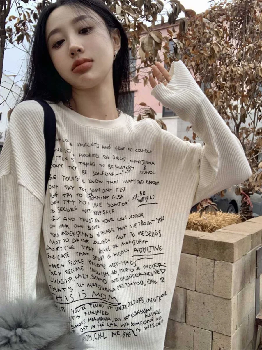 

American Sle Long Sve T-irt Women Early Autumn 2023 New Retro Letter Print Casual Loose Slimming Top