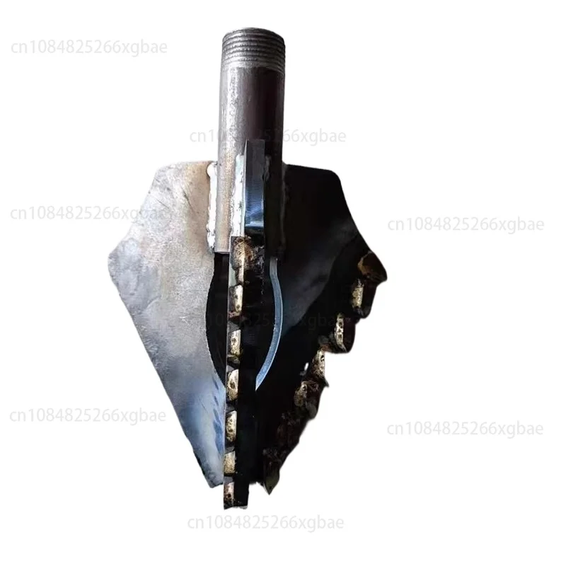 

Small water well drilling rig with three wing drill bit suitable for soil and sand layers. One inch drill rod bit