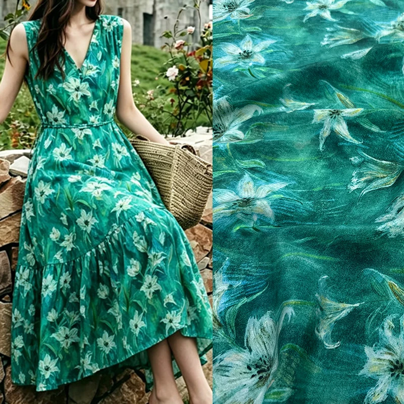 White Floral Printed Stretch Grass Green Silk Crepe de Chine Fabric for DIY Sewing Dress Pajamas Comfortable Silk Fabric FR7005