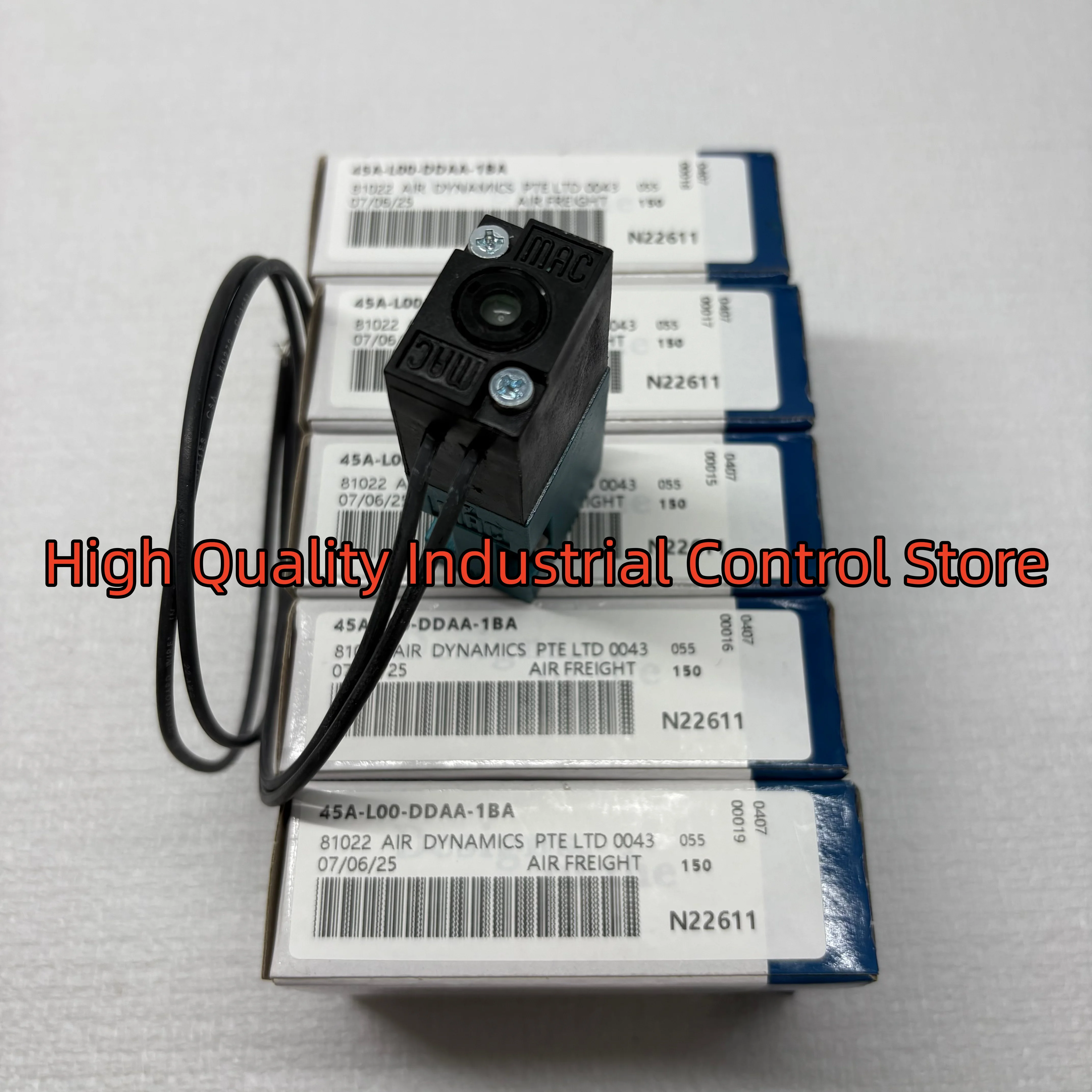 

45A-L00-DDAA-1BA brand new Solenoid valve