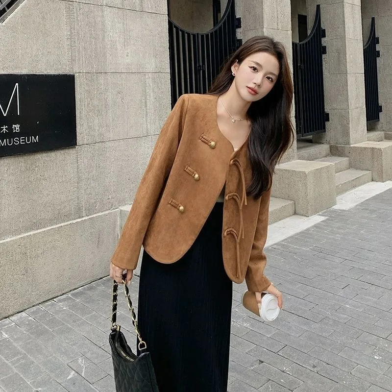 

New Chinese Jacket for Women in Spring 2025 New Deerskin Velvet Solid Color Versatile Temperament Short Top