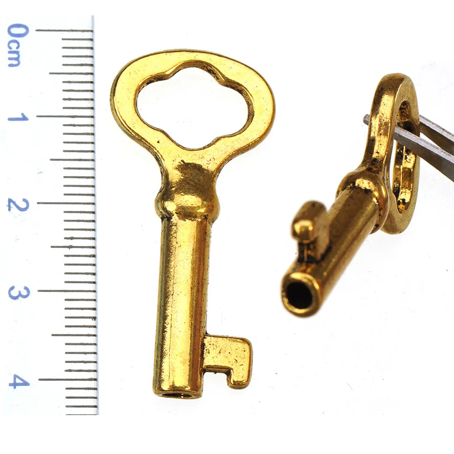 Wholesales Lot 10pcs Crafts Custom Charms Jewelery Pendants Clothes Material Retro Gold Plate Key Metal DIY Accessories Supplies