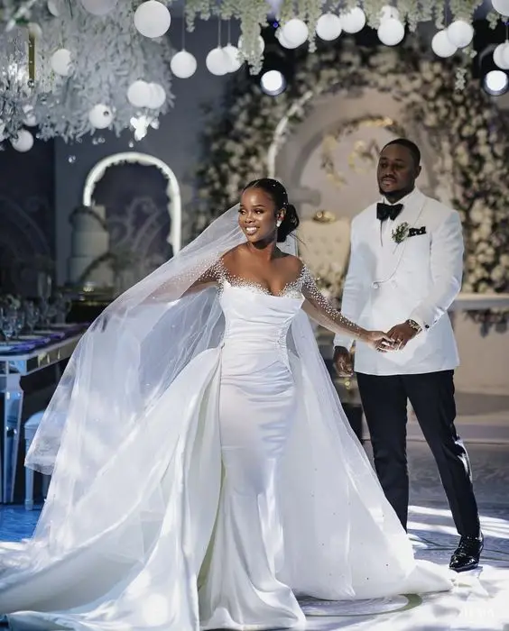 Africa Mermaid Wedding Dresses with Detachable Train 2025 Sheer Neck Long Sleeve Satin Beading Crystal Bridal Gowns Customized