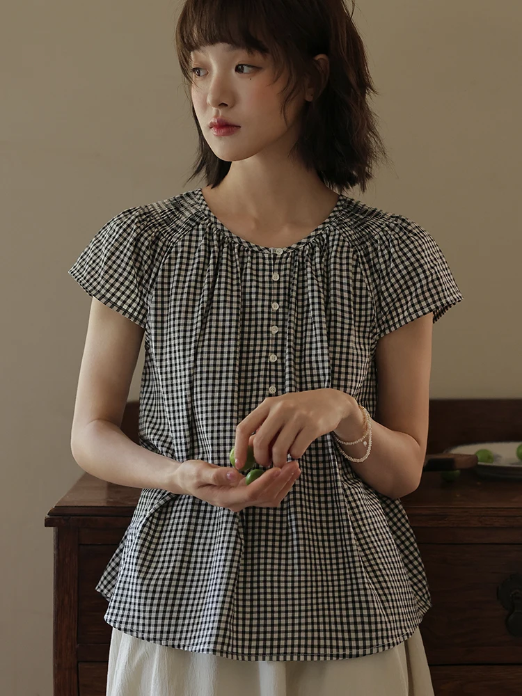 

Женская летняя рубашка в японском стиле с коротким рукавом, в клетку, свободного кроя, с круглым вырезом, на пуговицах, из хлопка, в стиле кэжуал.