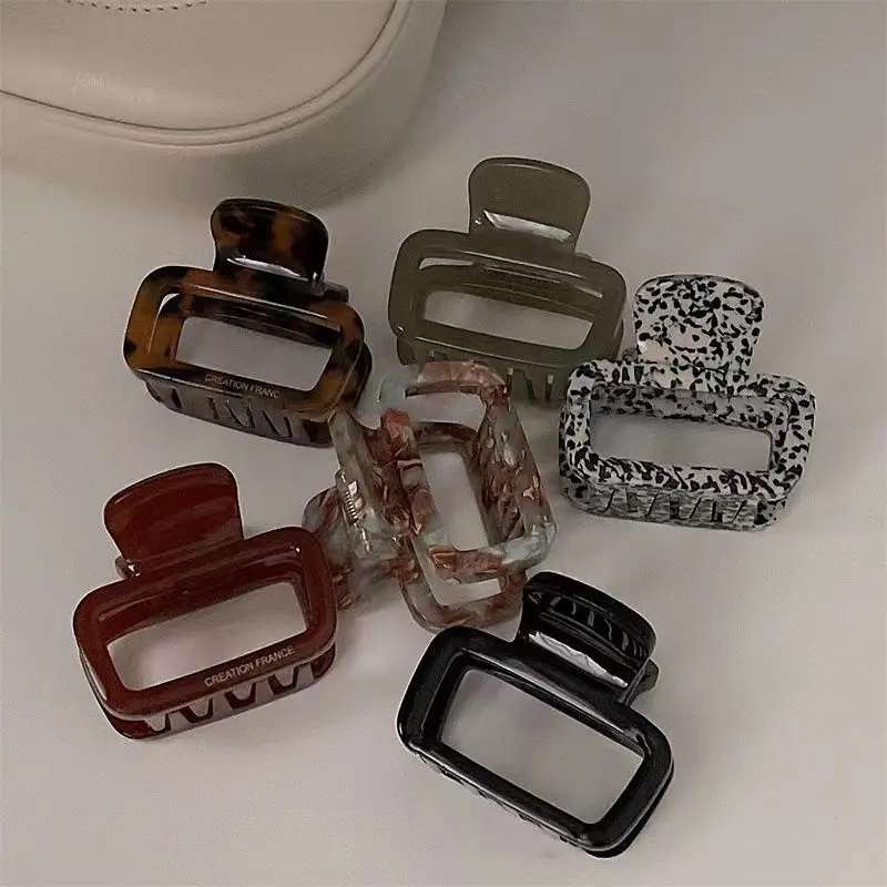 1pc New Korean style square acetate hair clip with a back of the head clip and a small Instagram hair clip for catching sharks