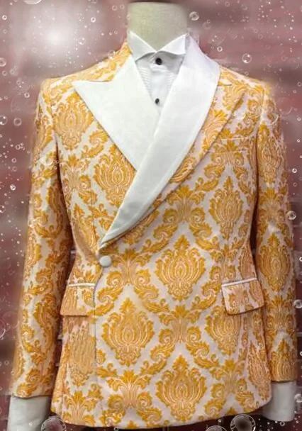 Benutzer definierte neueste Design Herren Blazer Smoking goldgelb Jacquard Hochzeit Anzüge Herren formelle Bräutigam Mode schwanzlose Abschluss ball weiße Hosen