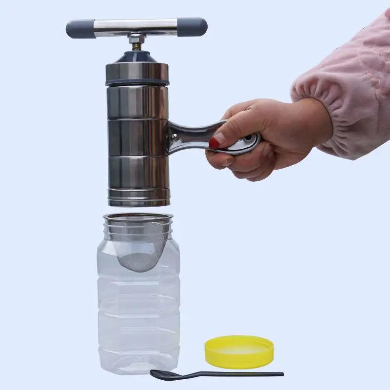 Portable Handheld Honeycomb Press Small Manual Honey Extractor Beeswax Filter for Honey Rice Juice Making