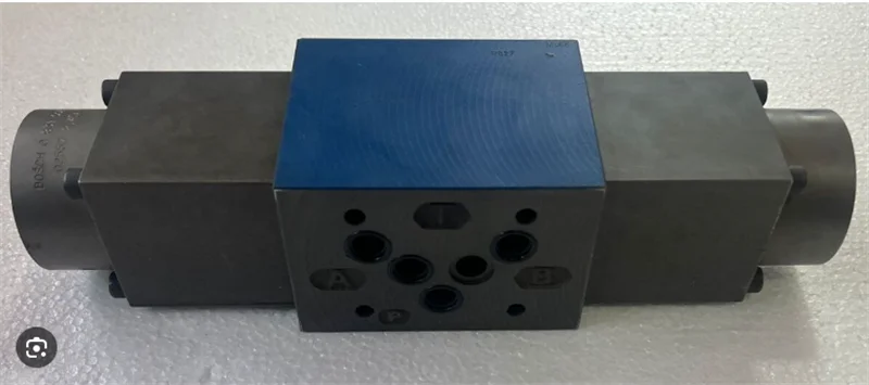 4WRLE Proportional directional valve 4WRLE16 4WRL25 4WRPEH10C3B100L-3X/M/24A1 0811404430 0811404602