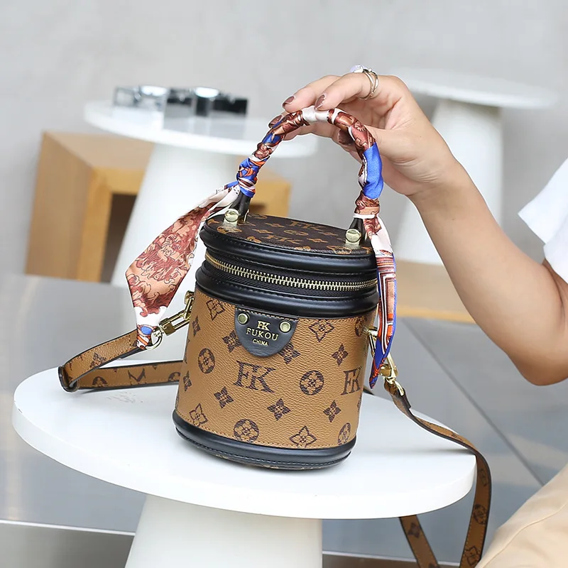 Designer Luxury Bag Bag Zipper Cell Phone Pocket Letter Vintage Solid Bag Top Handle Bags Bolsas Real Printed Duffel Bag