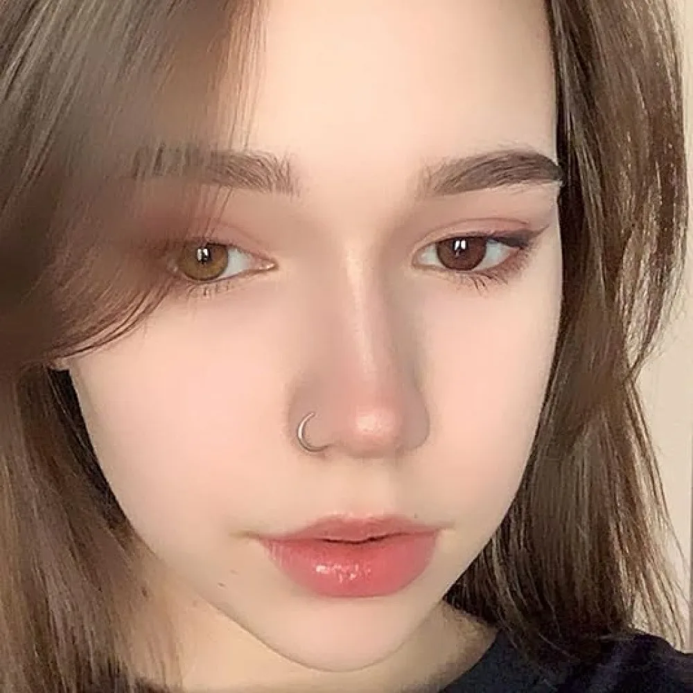 4 Pack Non Piercing D-Shaped Nose Rings Fake Nose Cuffs, Stainless Steel Clip On Nose Hoops, Punk Minimalist Fake Piercing Nose Jewelry for Women Men Party Daily Cosplay view 7