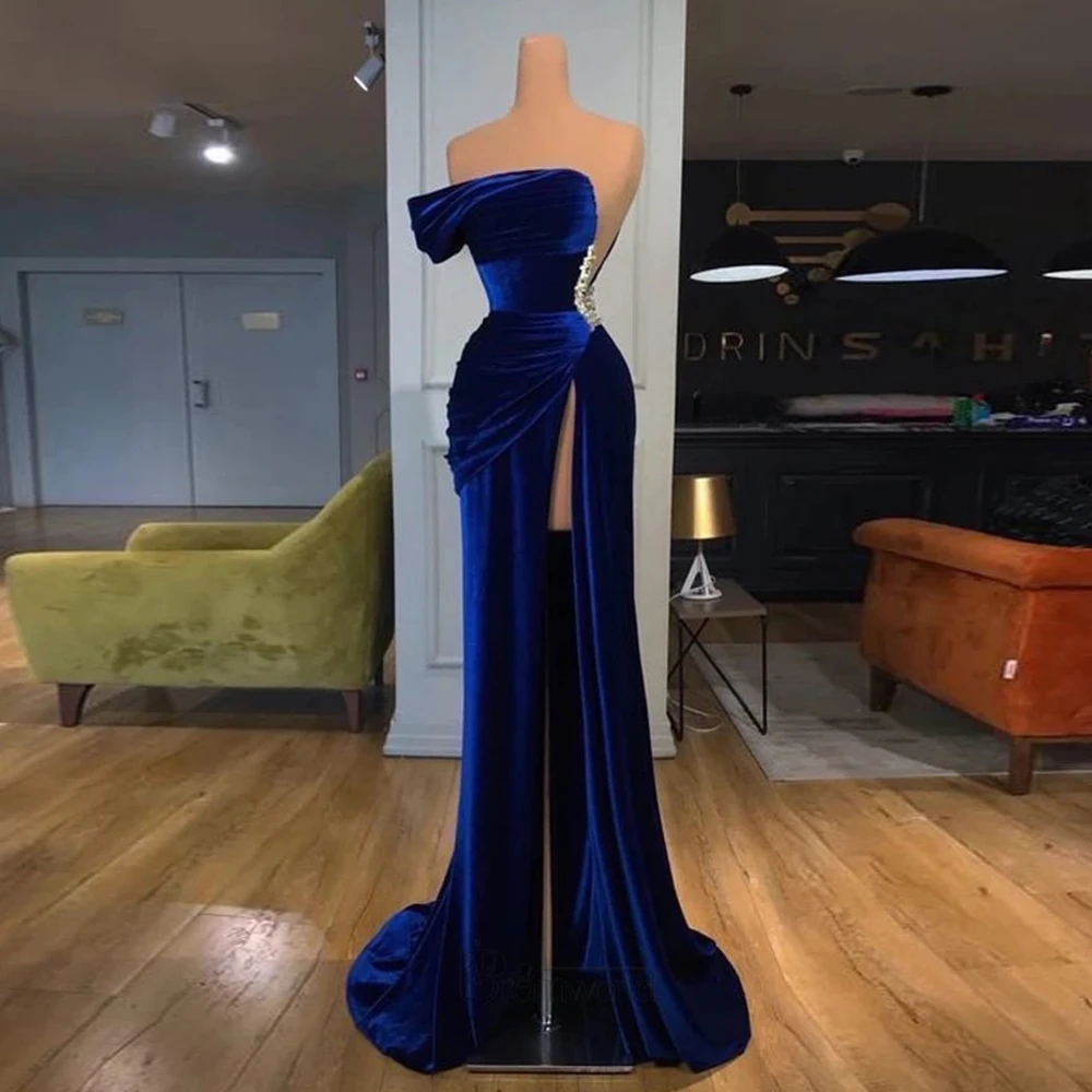 

2023 Royal Blue Mermaid Long Evening Dresses Strapless Robe De Soiree Velvet Dubai Formal Gowns High Split Sexy Prom Vestido Fes