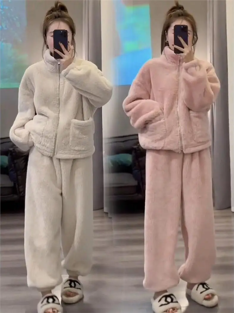 

Новая зимняя модная пижама из кораллового флиса для женщин: корейский свободный утепленный домашний комплект из двух предметов, теплый и уютный наряд