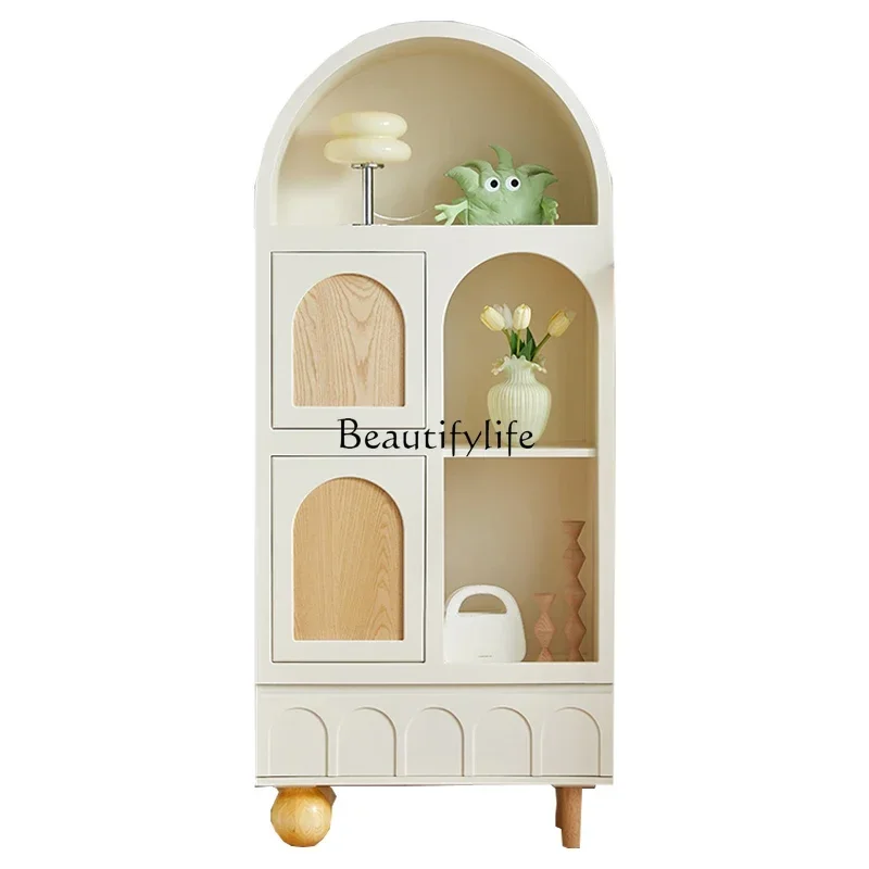 

American solid wood bookcase floor-to-ceiling bookshelf wine cabinet decorated against the wallL