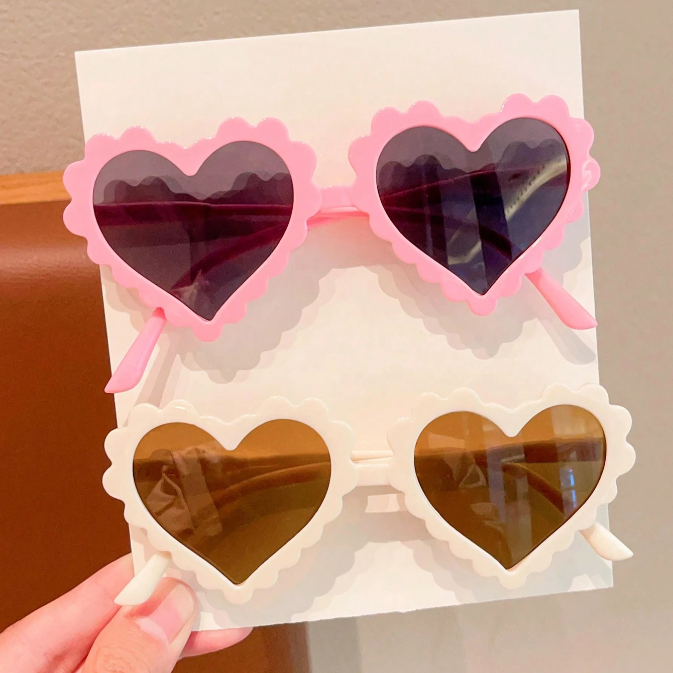 2PcsCute Fashion Colors Heart Fashion Glasses Protection Eyewear Great Gift For Valentine's Day Card Only Show,Don't Shipping