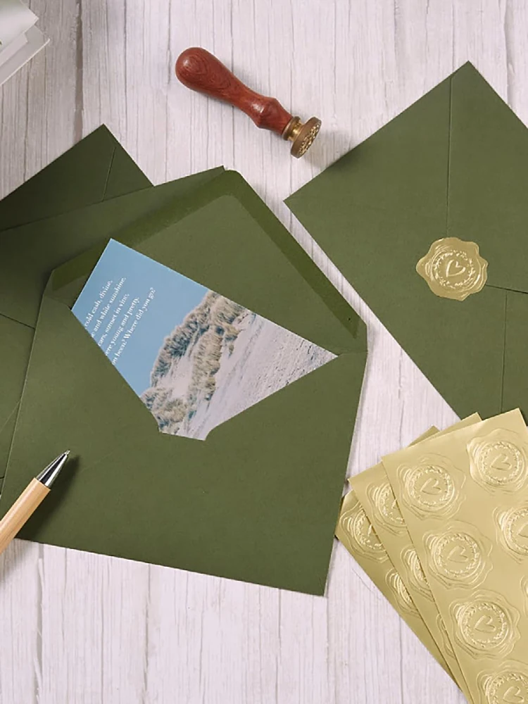 50 sztuk/partia Koperty A7 Oliwkowa Zieleń Artykuły Biurowe Papier 120g Zaproszenia Pocztówki Listy Pudełko Prezentowe Opakowanie Artykuły Ślubne — zdjęcie produktu 7