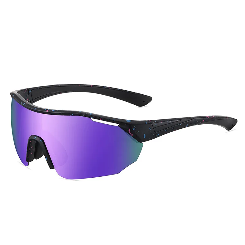 

Polarized Outdoor Sports Cycling Sunglasses with Flashy True Film Stylish Sunglasses