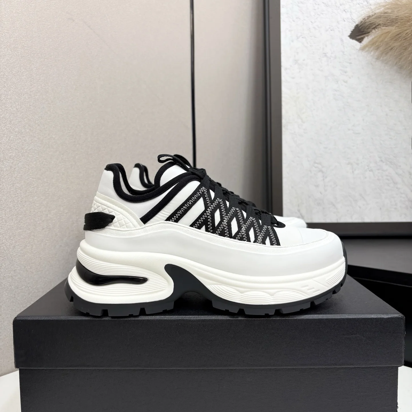 Fashion Color Stitching Detail Unisex Board Skate Shoes Low Top Casual Sneakers PU Leather Lace Up Flat Non Slip Rubber Sole Wearproof Moisture Wicking Lining Footwear Men Women Daily Street Commute Couple Shoes